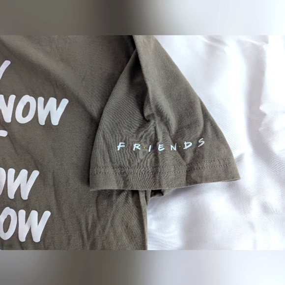 Friends Women's 100% Cotton Tee in Olive Sz. M. - Picture 2 of 6